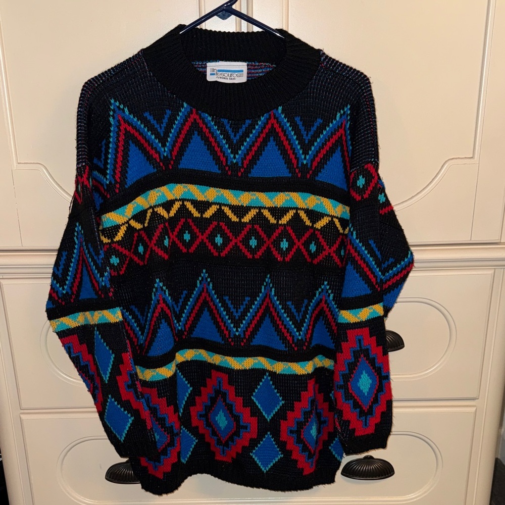 Vibrant Patterned Crewneck Sweater